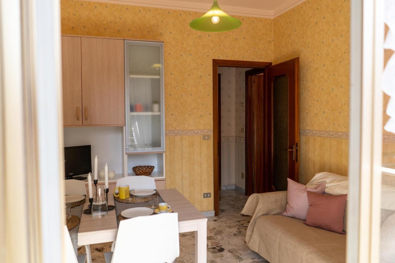 Pietra Ligure Downtown Convenience -Free Parking Lägenhet Exteriör bild