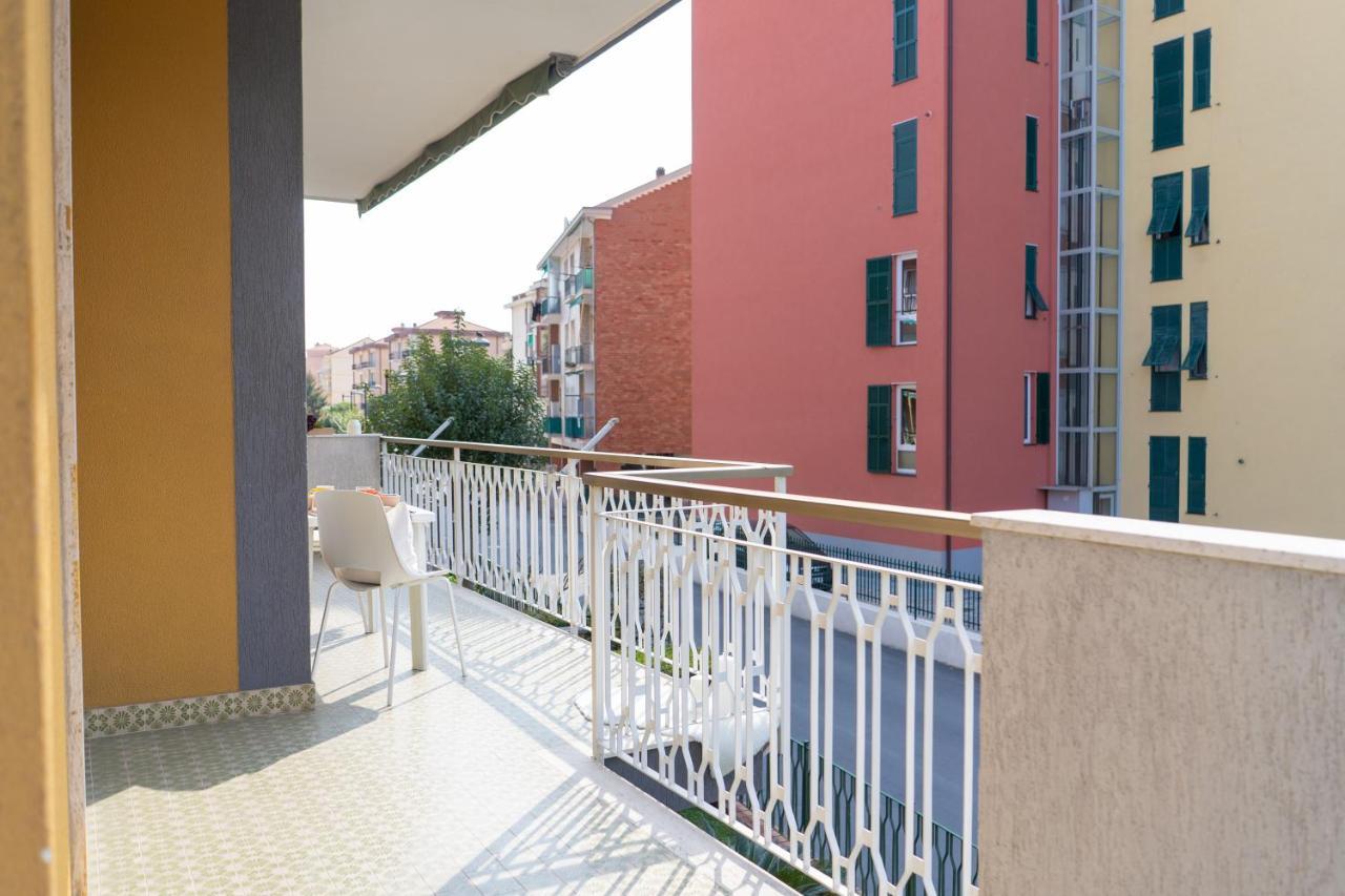 Pietra Ligure Downtown Convenience -Free Parking Lägenhet Exteriör bild