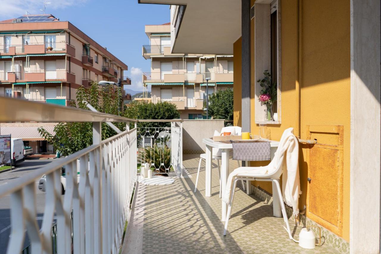 Pietra Ligure Downtown Convenience -Free Parking Lägenhet Exteriör bild